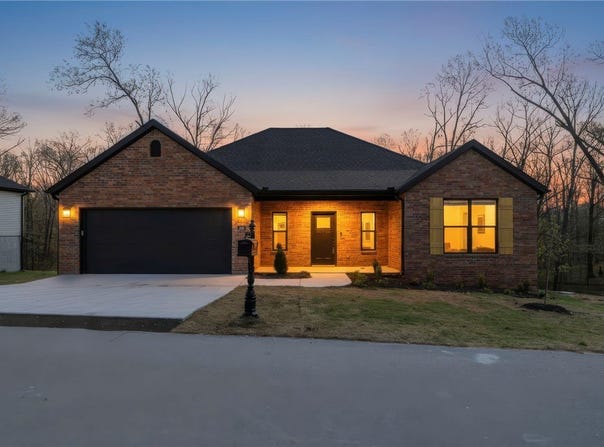 98 Selkirk Drive, Bella Vista, AR 72715