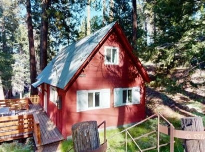 10520 Spruce Dr, Wofford Heights, CA 93285