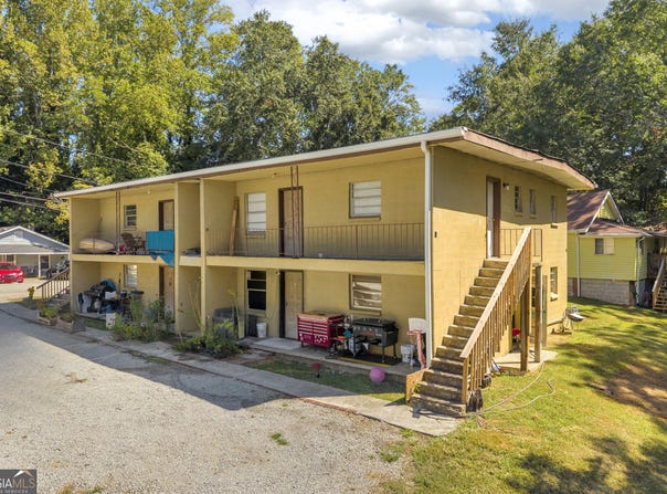 65 Hughes Street, Toccoa, GA 30577