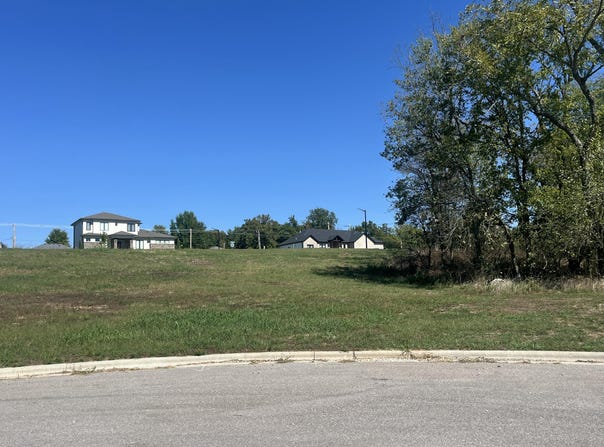 748 S Reaghan Lane, Republic, MO 65738
