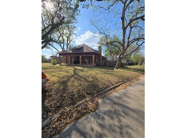 501 Green St, Rockdale, TX 76567