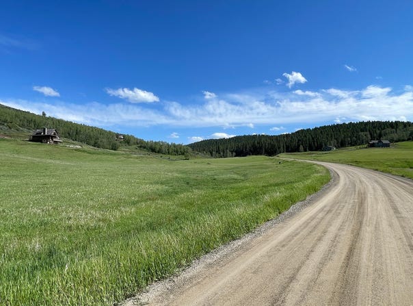 5 RIDGE Dr, Freedom, WY 83120