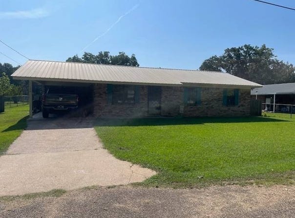 100 Burton St, Union, MS 39365
