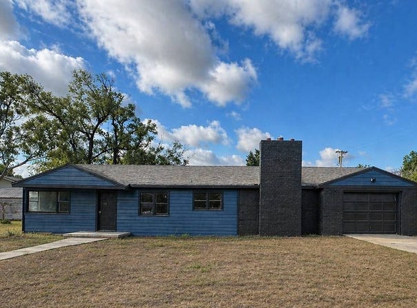 119 E Bowland Ave, Lincoln, KS 67455
