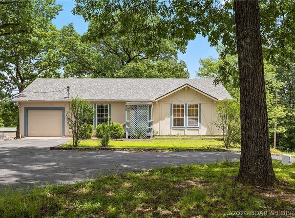 701 O Hwy, Laurie, MO 65037