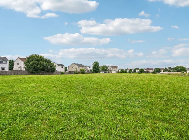 2301 S Drauden Road, Plainfield, IL 60586