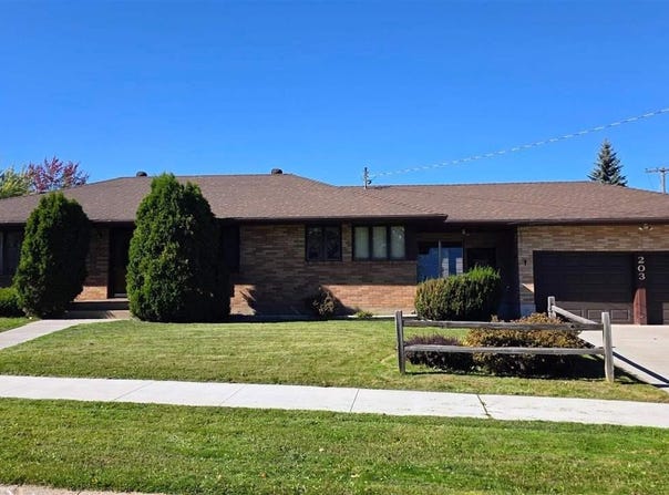 203 Access St, Hibbing, MN 55746