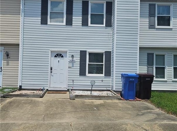 3202 Clover Road E, Chesapeake, VA 23321