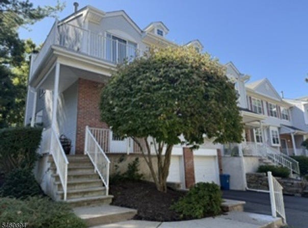 27 Birch Ter, Mount Arlington Boro, NJ 07856-1340