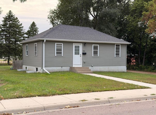 404 S 2nd Street, Marshall, MN 56258