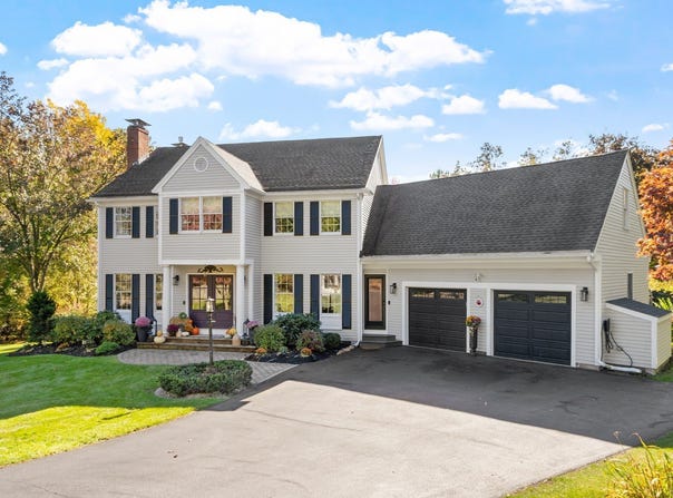 49 Spruce Road, North Reading, MA 01864