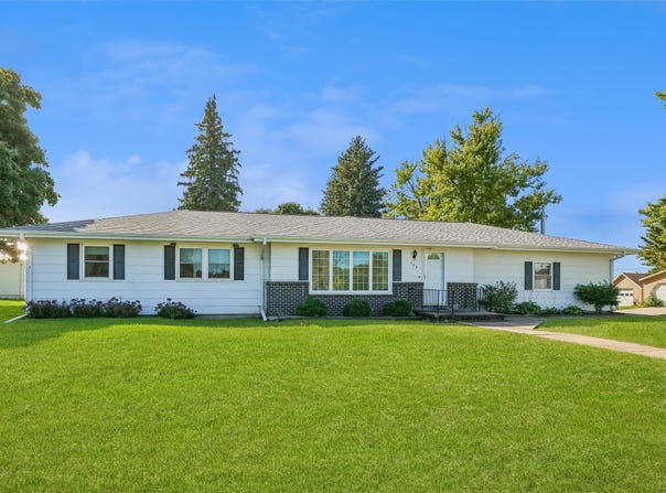 608 Stuart Street, Adair, IA 50002