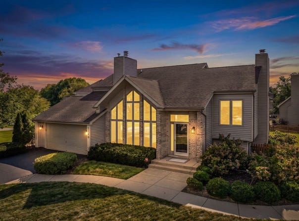 2108 Yellowstar Lane, Naperville, IL 60564