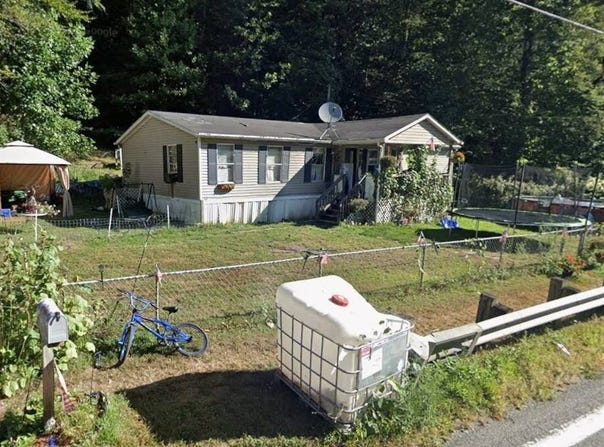 15140 Turnpike Road, Summersville, WV 26651
