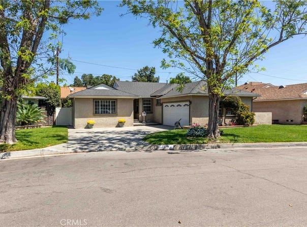 7811 Adoree, Downey, CA 90242