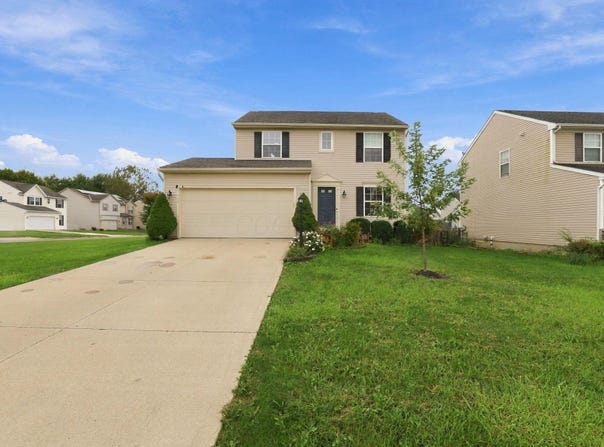 1349 Wagy Square, Pataskala, OH 43062