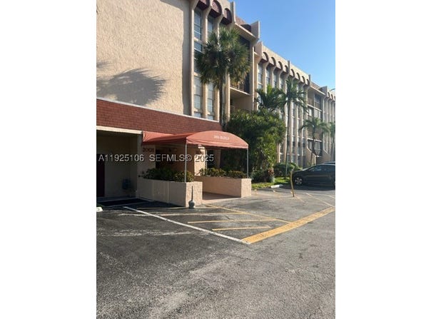 2001 Atlantic Shores Blvd, Hallandale Beach, FL 33009