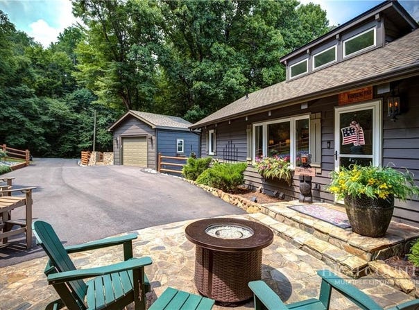 190 Meadow View Road, Roaring Gap, NC 28668