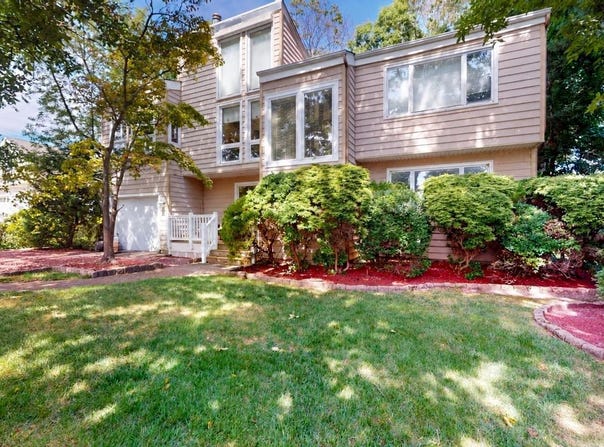 29 Broadway, Somers Point, NJ 08244
