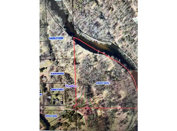 Maple Street N, Royalton, MN 56373