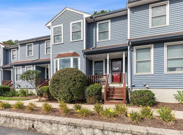 200 Heroux Boulevard, Cumberland, RI 02864