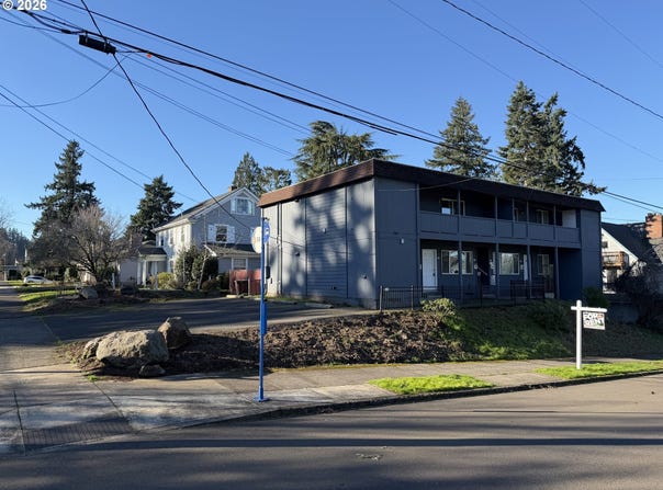 718 9TH St, OregonCity, OR 97045