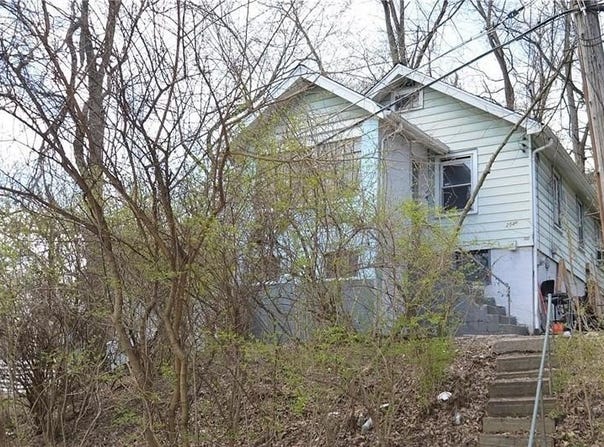 2546 Merwyn Ave, Sheraden, PA 15204