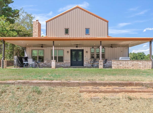 636 Spruce Road, Big Sandy, TX 75755