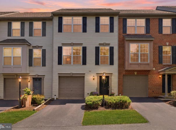 209 SEPTEMBER Way, YORK, PA 17403