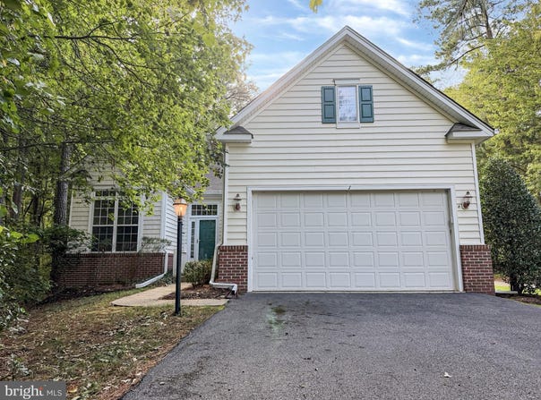 1 FREEPORT Lane, BERLIN, MD 21811
