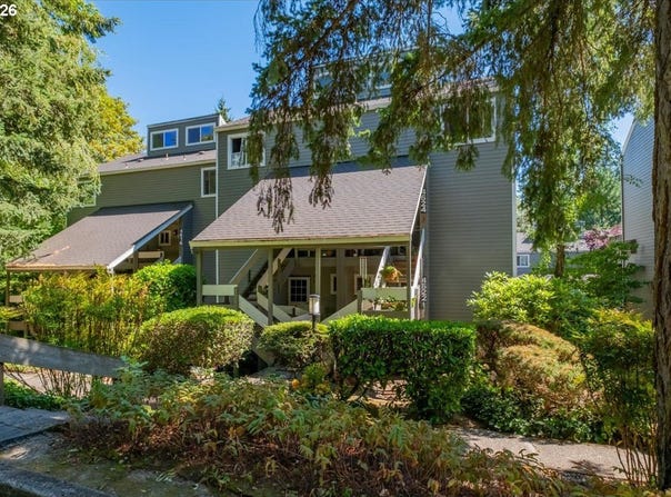 4620 LOWER Dr, LakeOswego, OR 97035