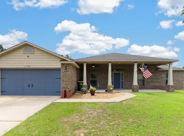 6280 Equine Drive, Crestview, FL 32536