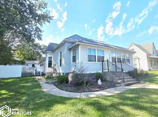 904 NW Church Street, Leon, IA 50144
