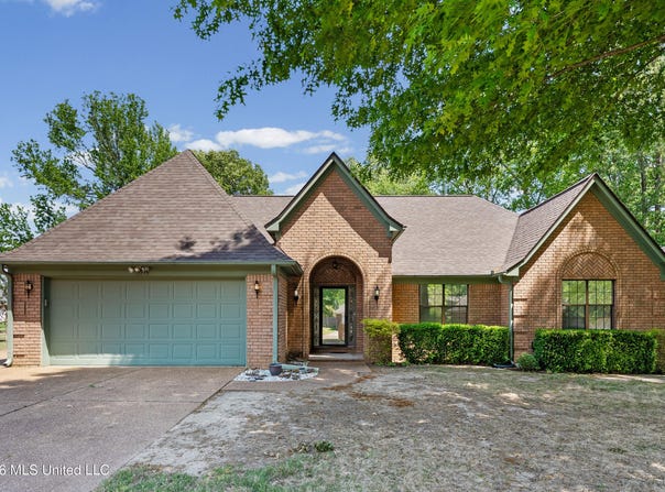 5944 Southbend Lane, Olive Branch, MS 38654