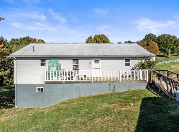 105 Ginger Lane, Wheeling, WV 26003