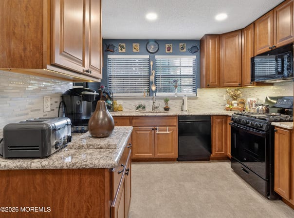 401 Daffodil Drive, Jackson, NJ 08527