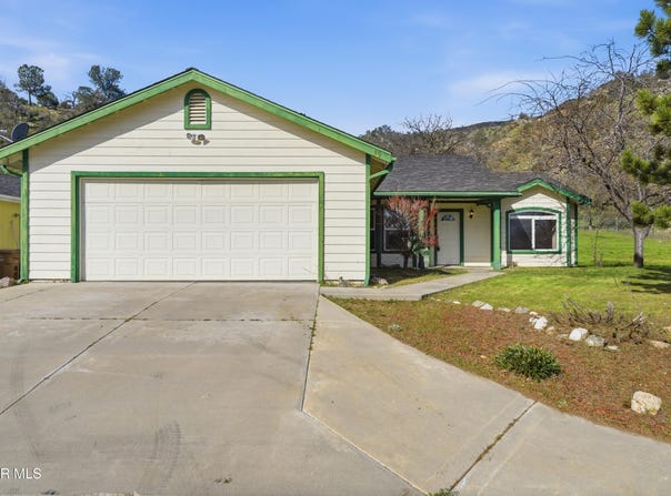21276 White Pine Drive, Tehachapi, CA 93561