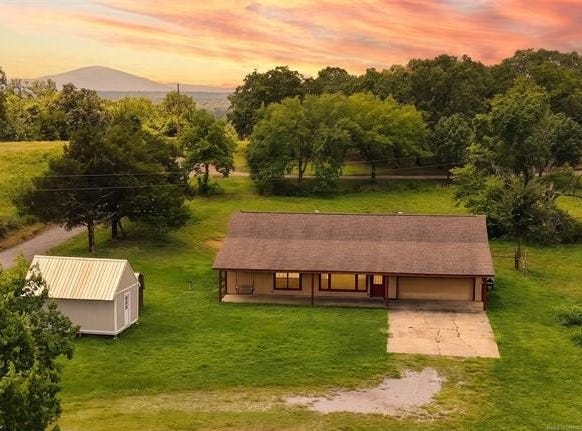 23377 Shoup, Cameron, OK 74932