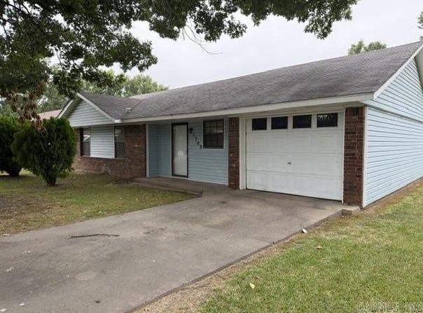 1709 N Lowe, Stuttgart, AR 72160