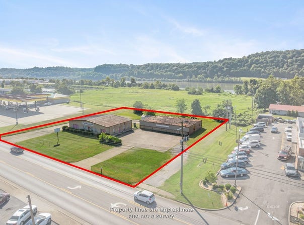 1725 Eastern Ave, Gallipolis, OH 45631