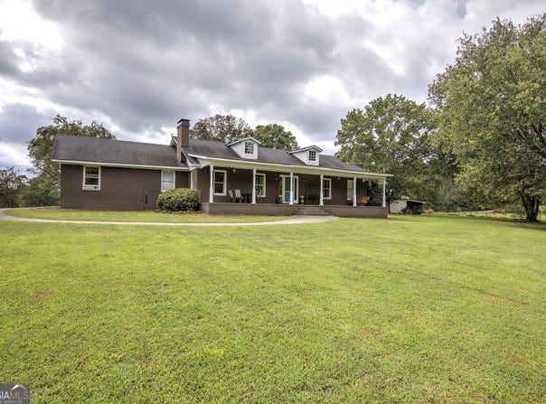 1328 Abrams Road SE, Silver Creek, GA 30173