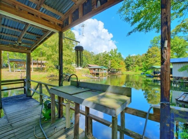 346 Twin Cedar Drive, Hemphill, TX 75948