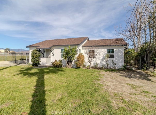 9023 Olive, Fontana, CA 92335