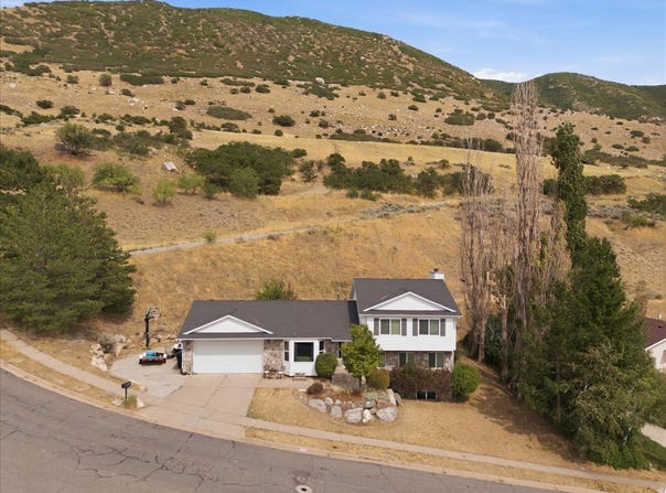 1896 N 350 E, Centerville, UT 84014