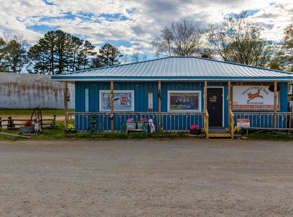 12015 State Route 101, Caulfield, MO 65626