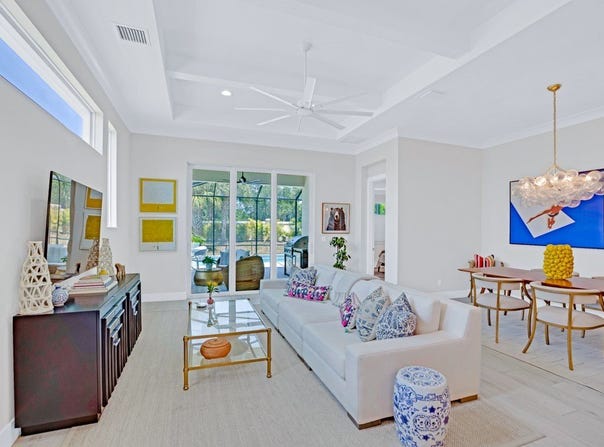 2136 Falls Manor, Vero Beach, FL 32967