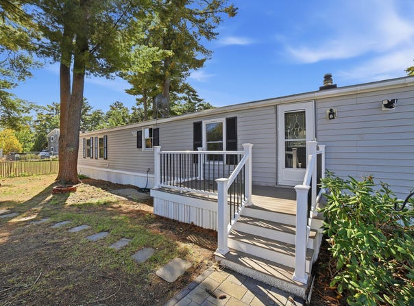 21 Goosefare Drive, Old Orchard Beach, ME 04064