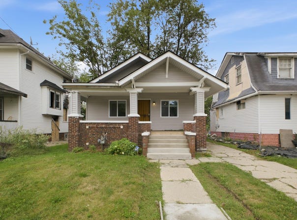 39 Cedarhurst Place, Detroit, MI 48203