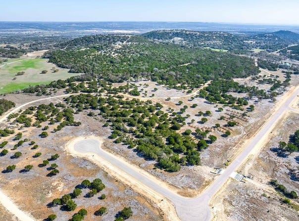 665 Cool Creek Rd, Camp Verde, TX 78010