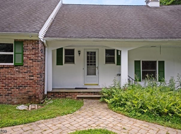 19 Yardley Rd, Mendham Twp., NJ 07945-3222
